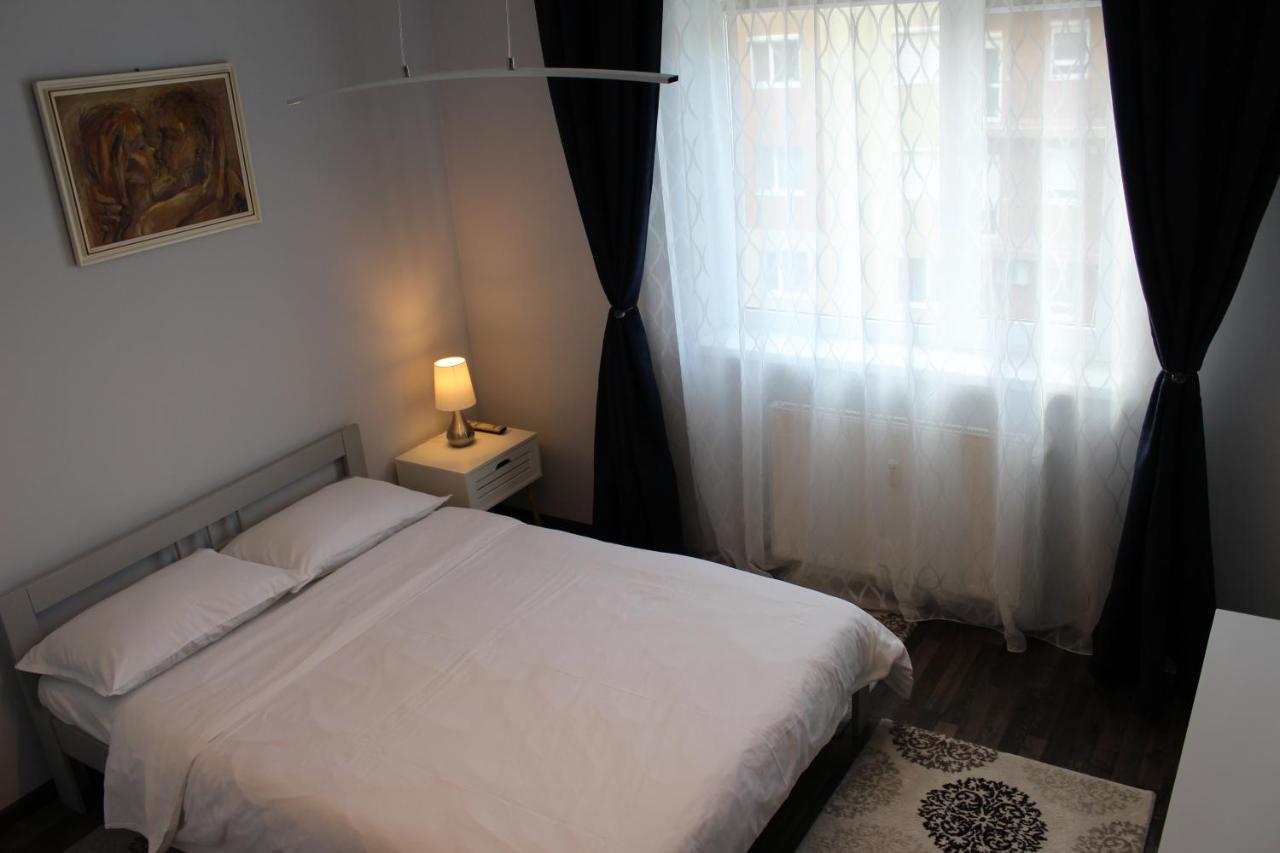 Randevu Apartment Oradea Exterior foto