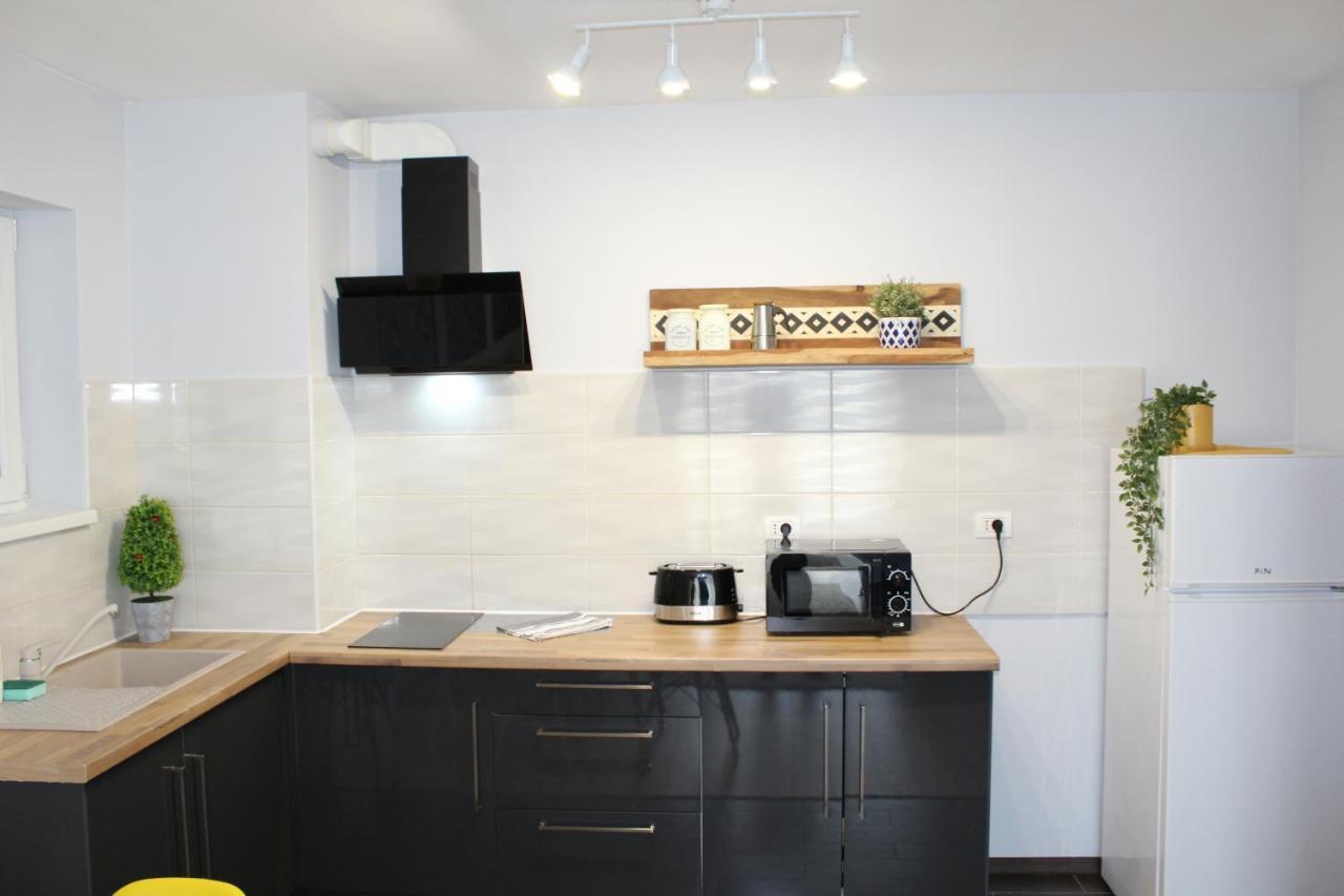 Randevu Apartment Oradea Exterior foto